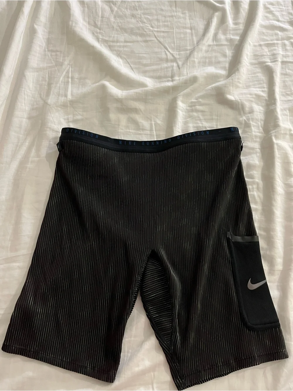 Nike Black Ribbed Athletic Bike Shorts with Side Pocket